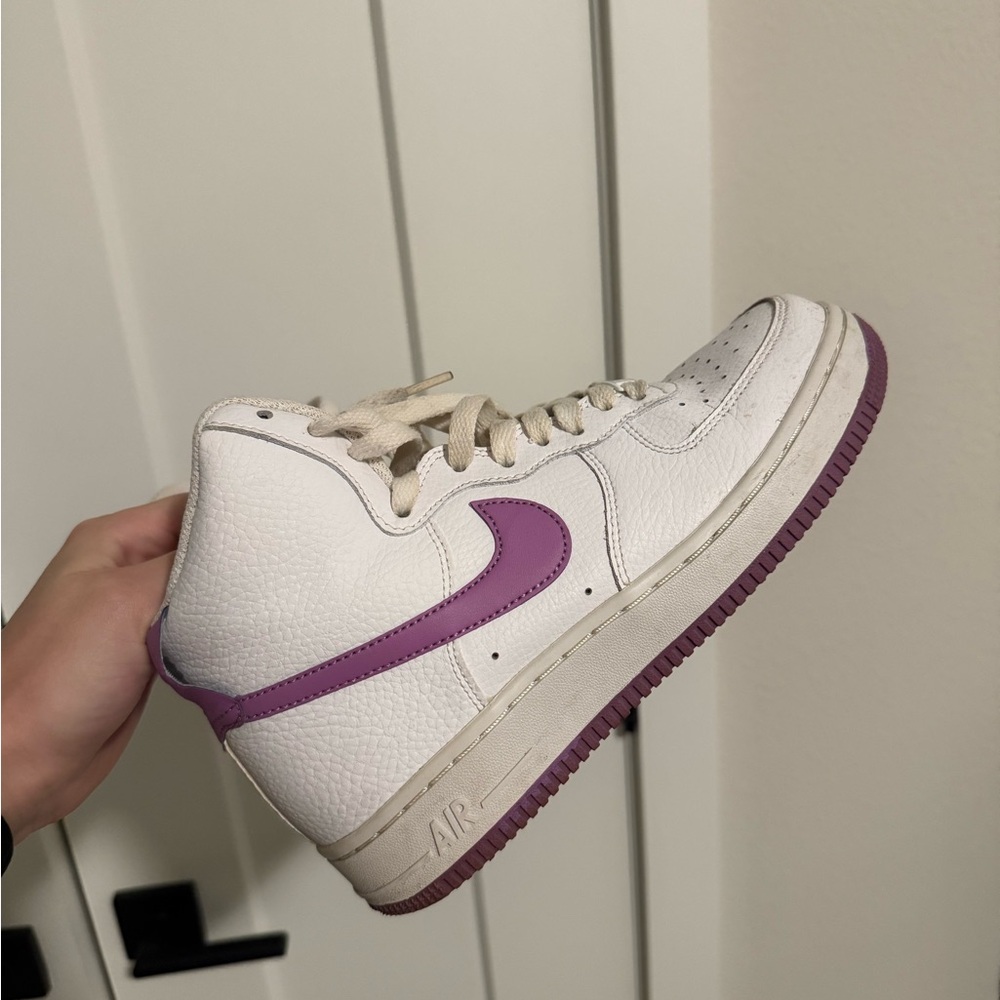 Nike White and Purple Athletic Shoes